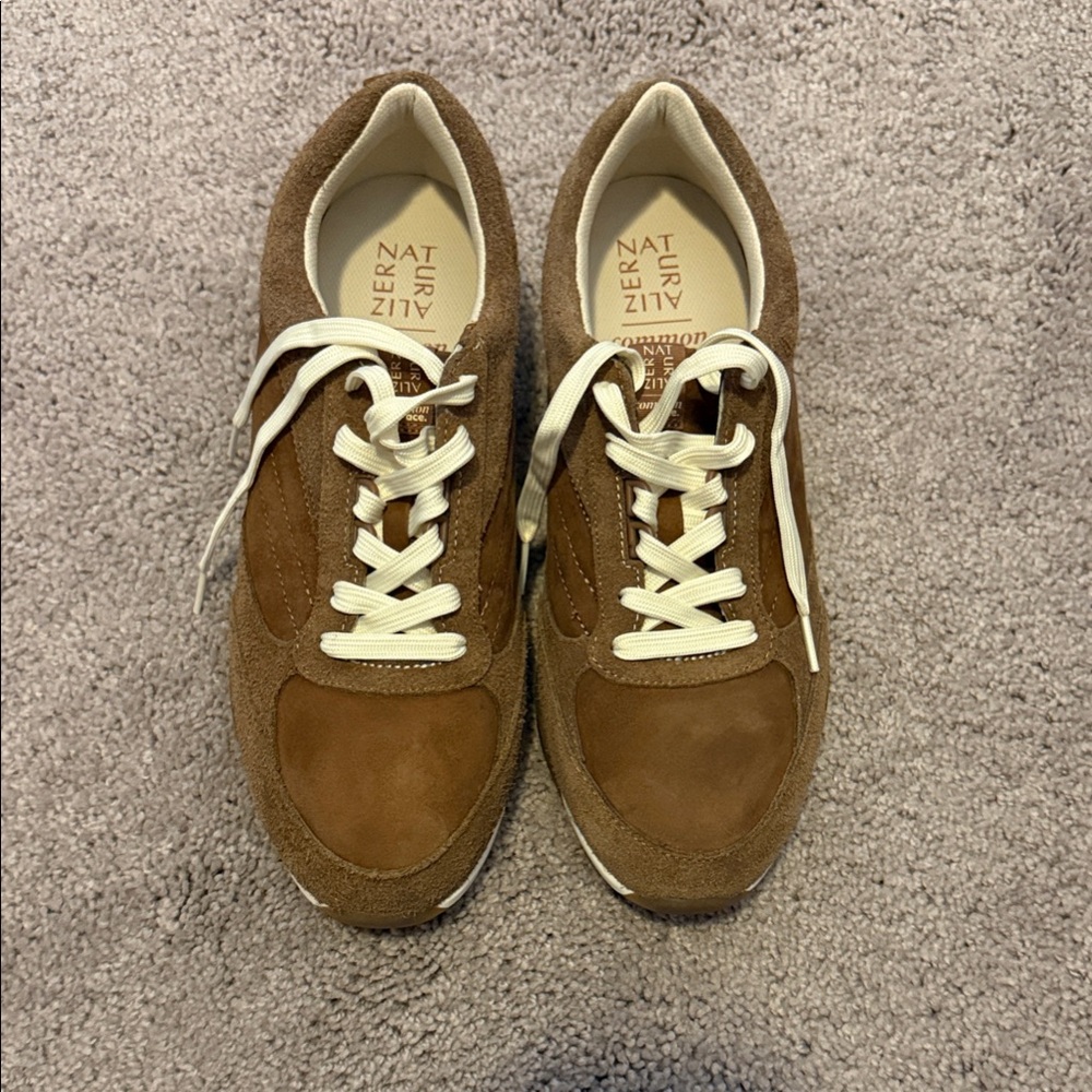 Naturalizer Brown and Cream Women's Sneakers